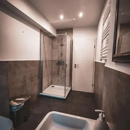 アパート Feeling Good In